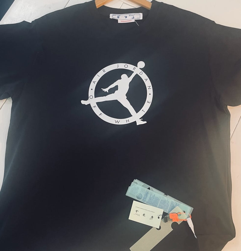 Men's OFF-WHITE x Jordan Collaboration T- Shirt Unathenticated